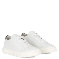 BLABBER - White - Low top sneakers