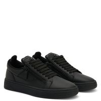 GZ94 - Black - Low-top sneakers