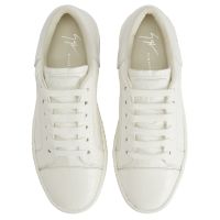 GZ-CITY - White - Low-top sneakers