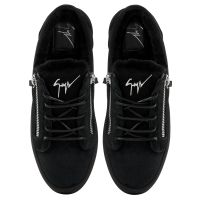 FRANKIE WINTER - Black - Low-top sneakers