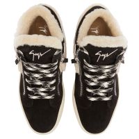 KRISS ICE - Black - Low-top sneakers