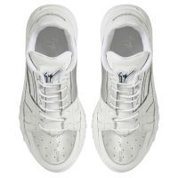 TALON JR. - Silver - Low top sneakers