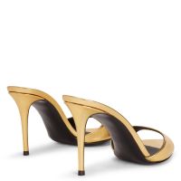 INTRIIGO - Gold - Sandals