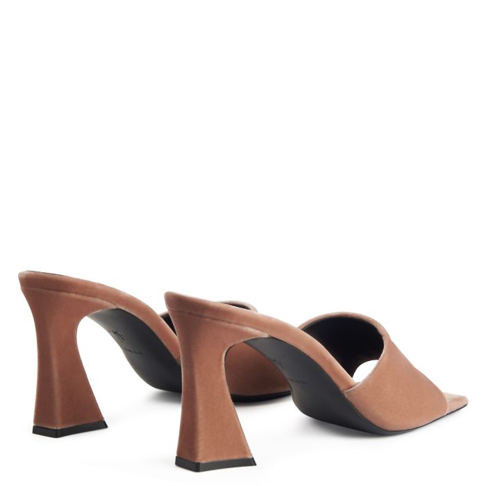 SOLHENE - Brown - Sandals