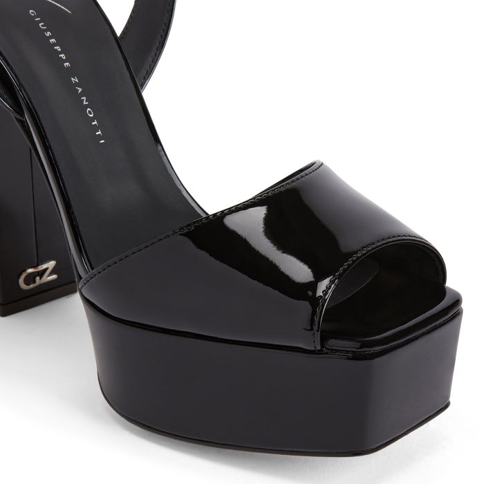 NEW BETTY - Black - Sandals