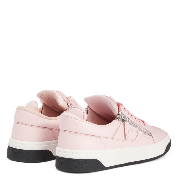 GZ94 - Pink - Low Top Sneakers
