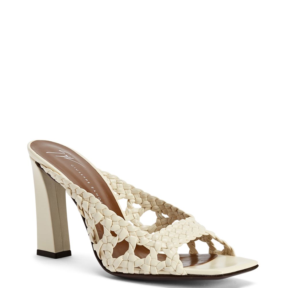 Alaïa | Silver mesh pumps | Savannahs