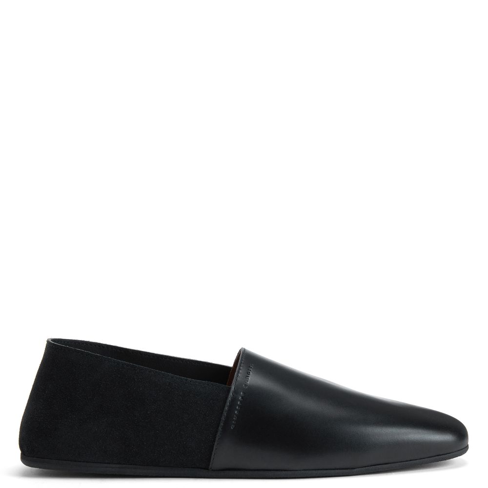 Giuseppe Zanotti ブラック フラットシューズ RUPERT SLIP-ON
