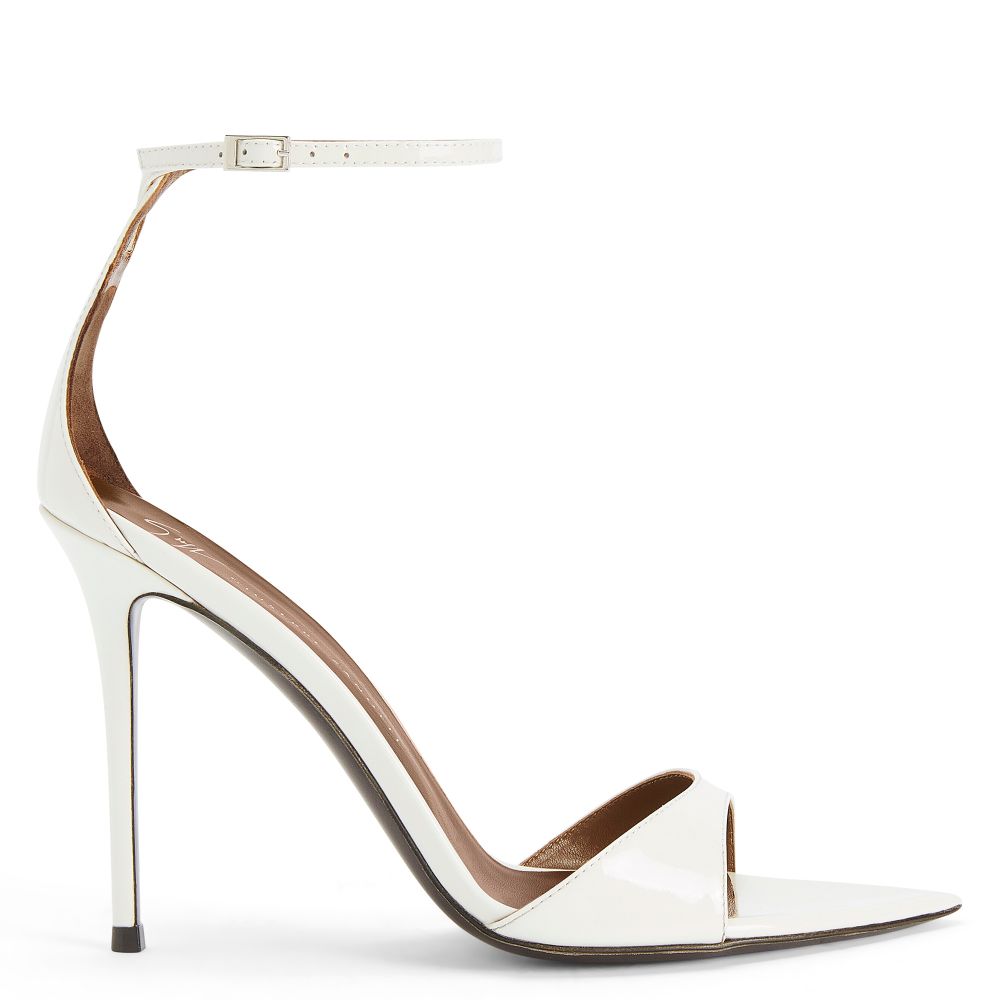 INTRIIGO STRAP 105