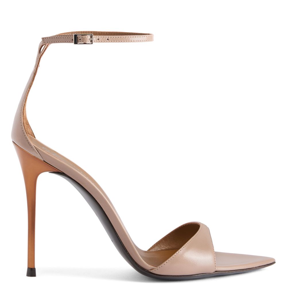 INTRIIGO STRAP 105: Sandals Grey | Giuseppe Zanotti