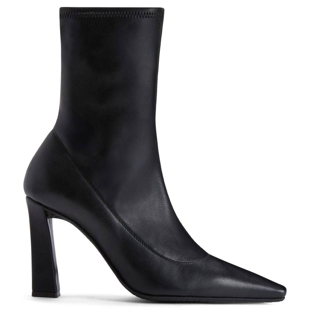 JANIEE STRETCH 90: Boots Black | Giuseppe Zanotti