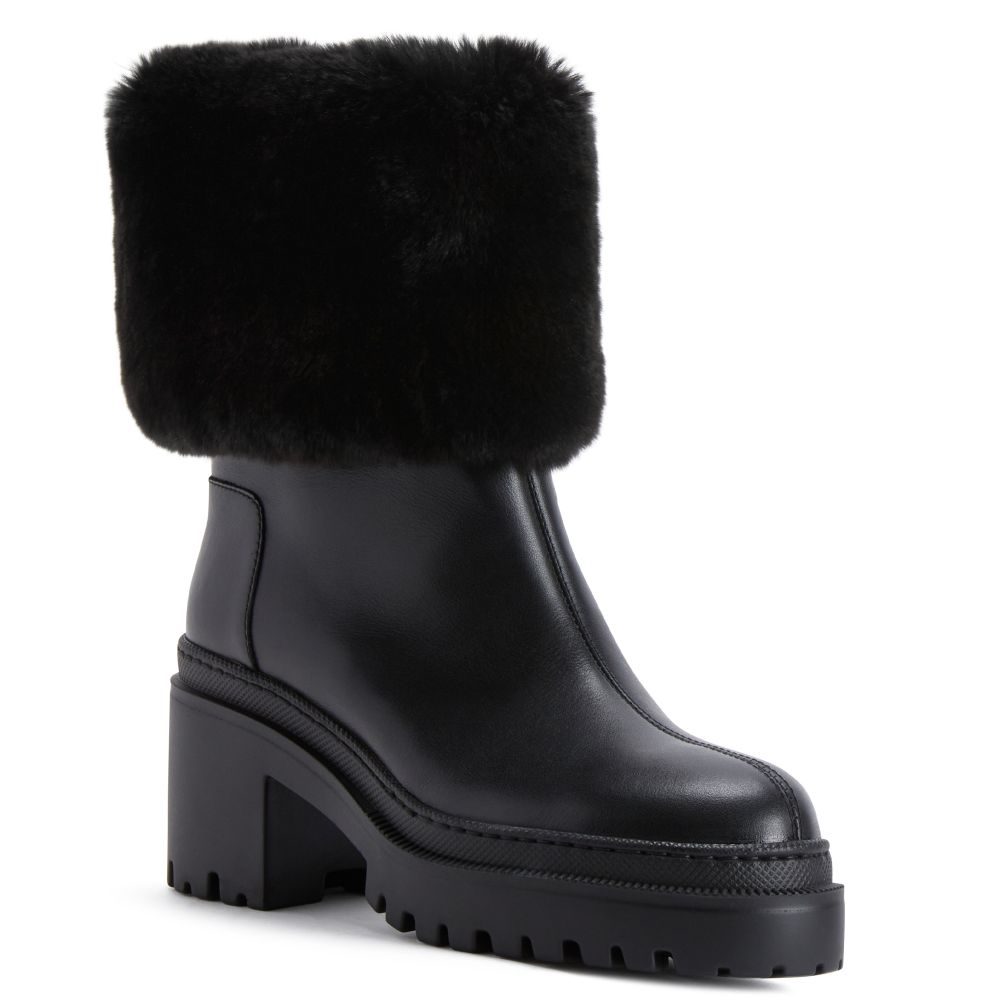 MAIRI FUR: Boots Black | Giuseppe Zanotti