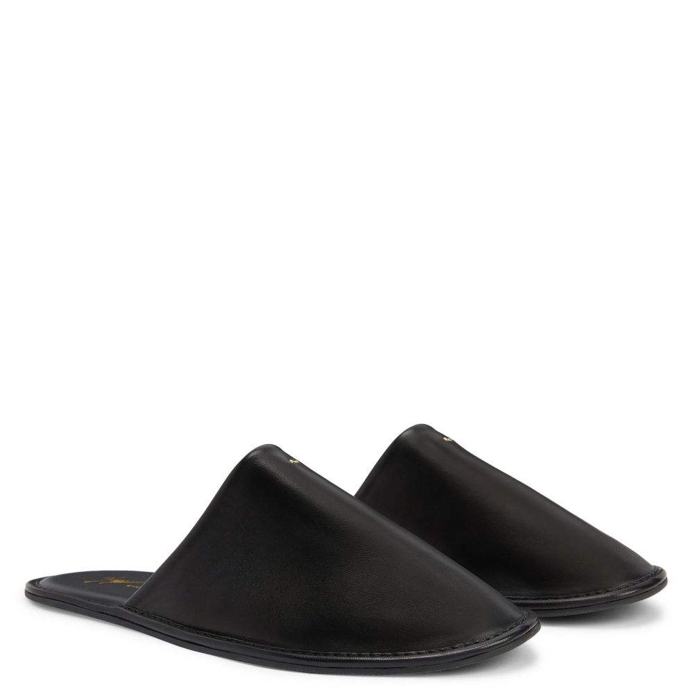 CLERMOND: Flats Black | Giuseppe Zanotti