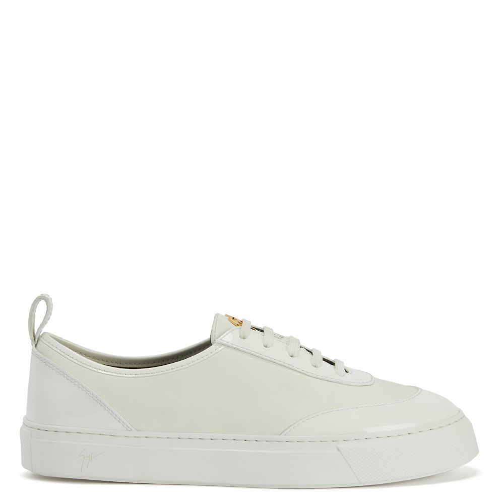 giuseppe zanotti black and white