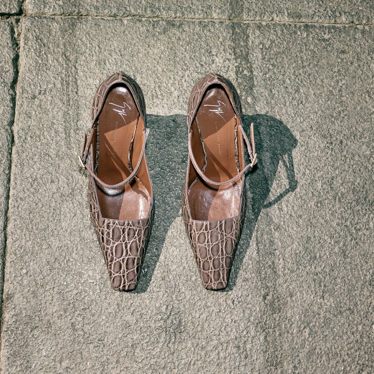 【最終値下　美品！】GIUSEPPE ZANOTTI ウェッジソールパンプス レディースコレクション パンプス - シューズ - レディース