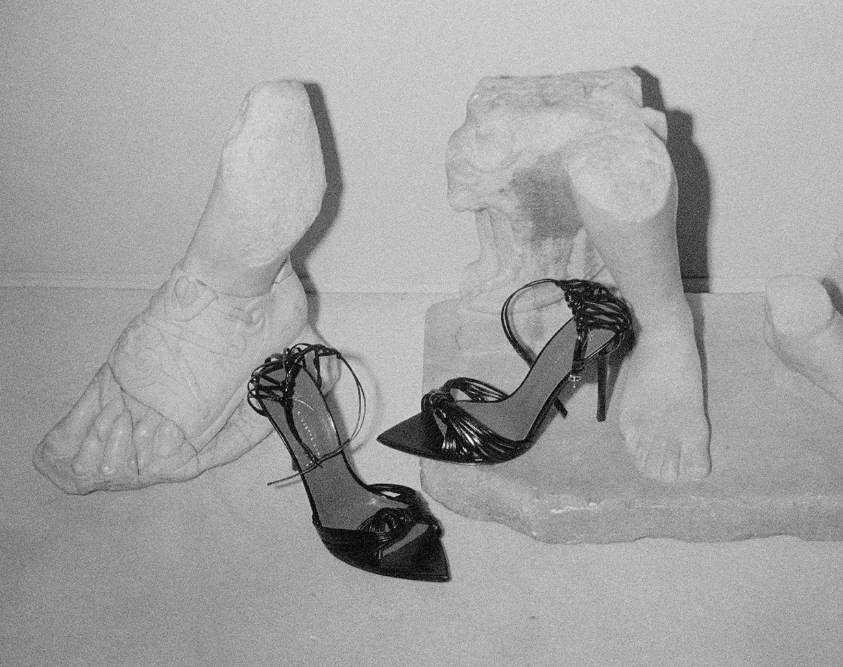 GIUSEPPE ZANOTTI UNVEILS SPRING/SUMMER 2025 CAMPAIGN “THE ESSENCE