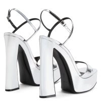 稀少 (ジュゼッペザノッティ) Blasvegas 12cm Platform Sandals SYLVY