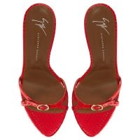 GIUSEPPE ZANOTTI フラットシューズ　ベロア生地 GIUSEPPE ZANOTTI フラットシューズ ベロア生地 - メルカリ