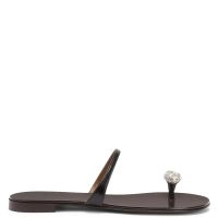 [GIUSEPPE ZANOTTI] アイコンリング フラット サンダル ICON RING