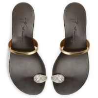 ICON RING: Flats Gold | Giuseppe Zanotti