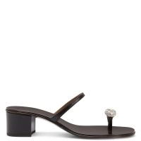 Giuseppe Zanotti 36 ミュール Giuseppe Zanotti 36 ミュール Giuseppe Zanotti sz 36.5 – Shoe