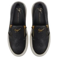 GZ MIKE ZIP