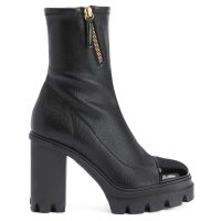 【関税&送料込】Golden   Boots In Black Leather Wit KOKEBI