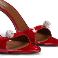 新品46200円sugar hillType502FadedDenimPants SERAFIE: Sandals Red | Giuseppe Zanotti