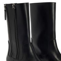 FOUSTINE: Boots Black | Giuseppe Zanotti
