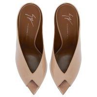 LA MADRINA グリッターオープントゥ9cmヒール　タンゴ　クロスアンクル INTRIIGO CLUEDO 90: Sandals Beige | Giuseppe Zanotti