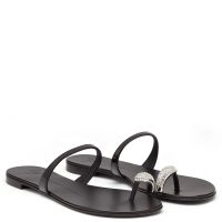【GIUSEPPE ZANOTTI】TOE-RING SANDAL RING