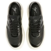 【関税込み】LEATHER UPPER AND RUBBER SOLE SNEAKER Original Roots Canada Leather Lace Up Shoes Women 8.5