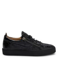 [GIUSEPPE ZANOTTI] ジュゼッペザノッティ / FRANKIE MONOGRAM FRANKIE - Low top sneakers - Black | Giuseppe Zanotti - USA