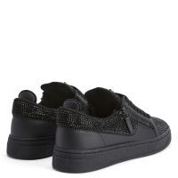 GZ94: Low-top sneakers Black | Giuseppe Zanotti