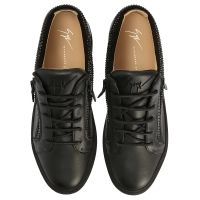 FRANKIE: Low-top sneakers Black | Giuseppe Zanotti