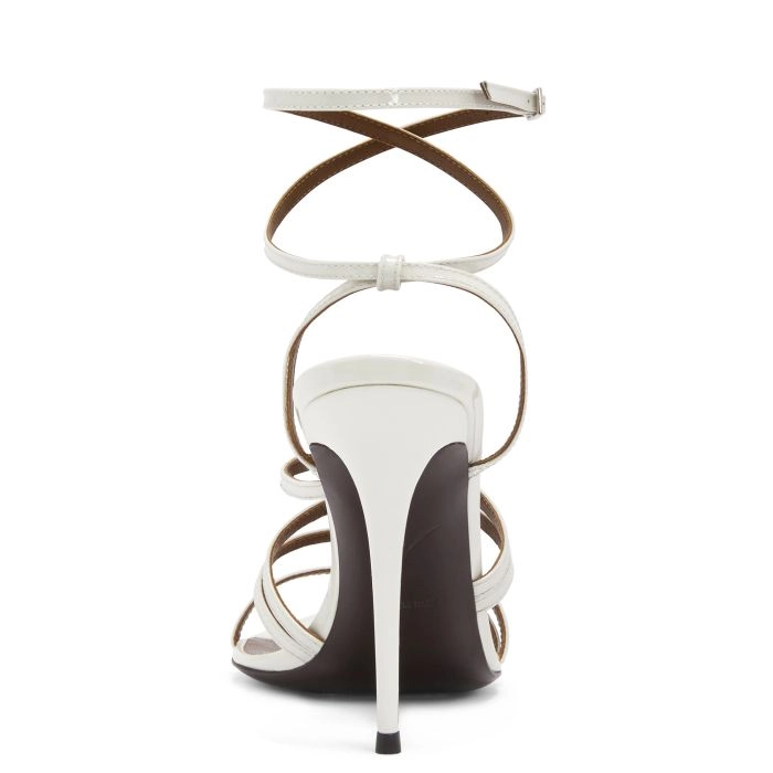 INTRIIGO CLAIRE 105