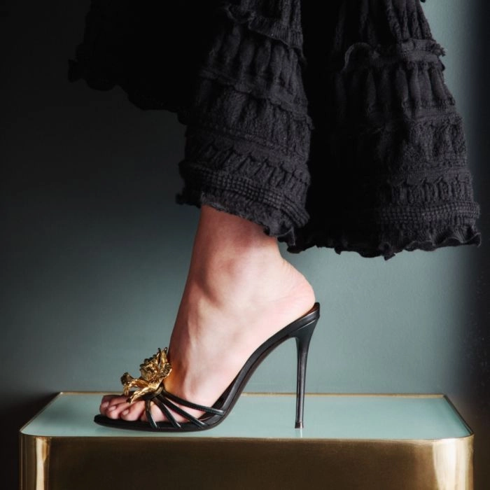 Herlipto Organza Chain Mules シューズ　靴　ミュール ORCHID MULE 105