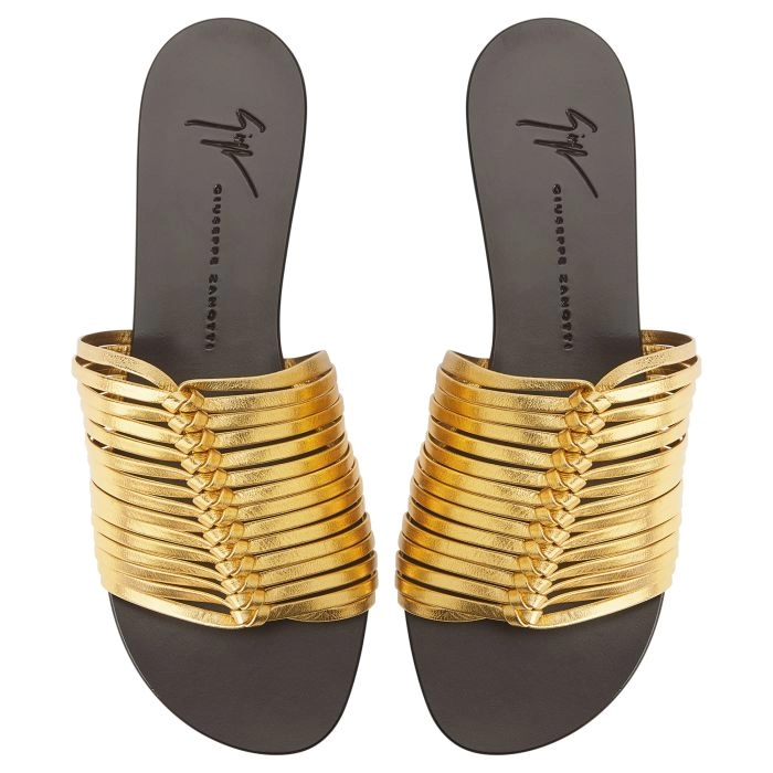 JANE FLAT