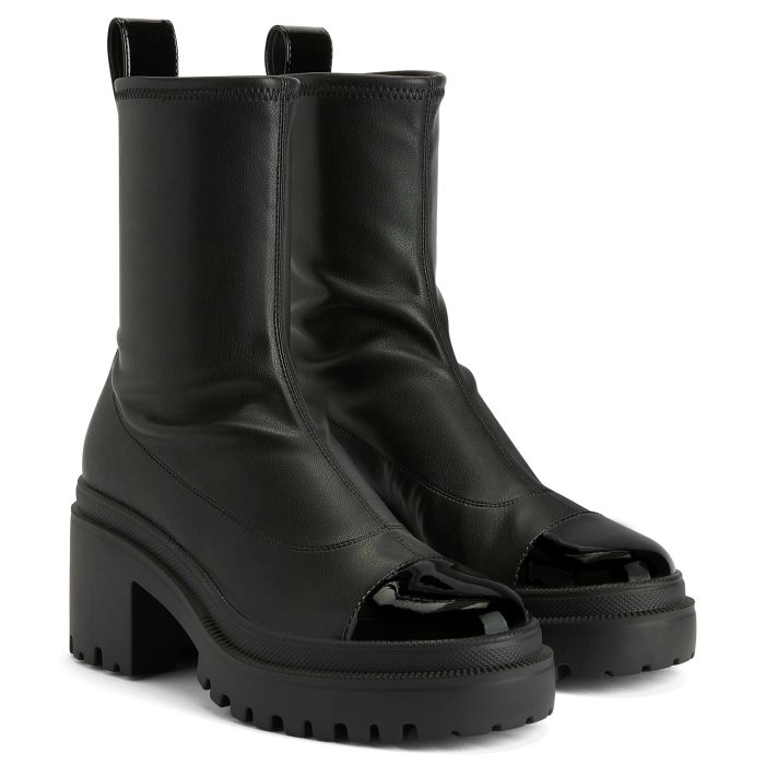 VICENTHA: Boots Black | Giuseppe Zanotti