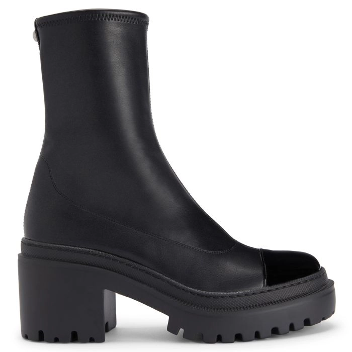 LIONORA: Boots Black | Giuseppe Zanotti