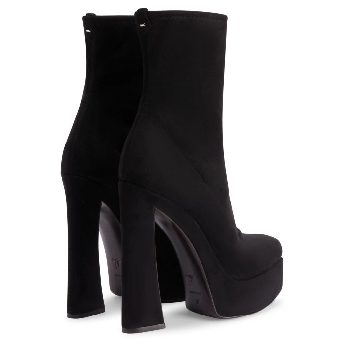 AURELIEE BOOTIE
