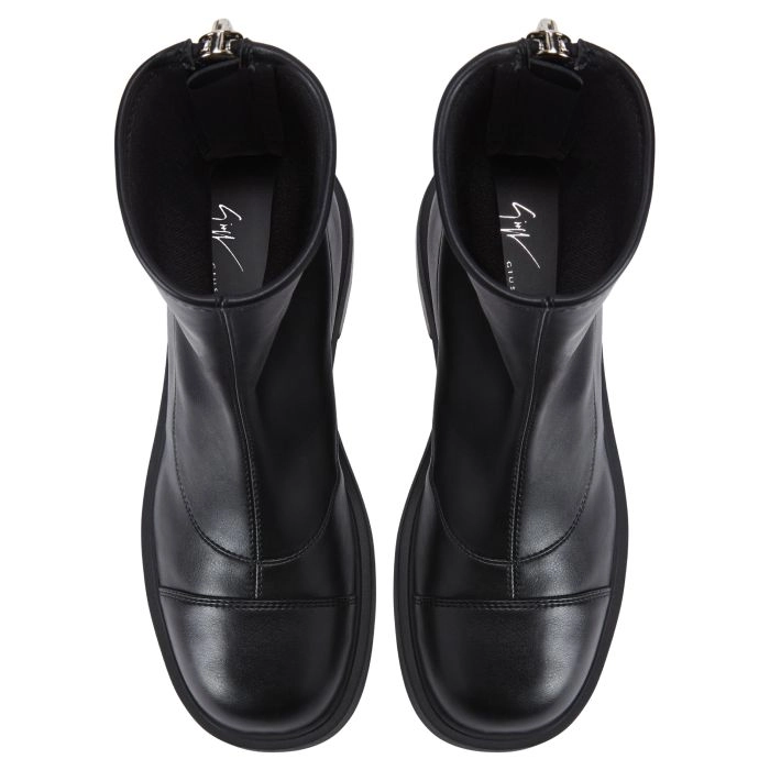 JUNNEY: Boots Black | Giuseppe Zanotti