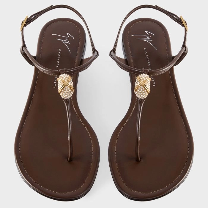 COCKTAIL FLAT