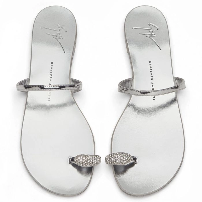 TOD'S◆ Gommini Silver sandals メタリック サンダル DOLCE & GABBANA Shoes Silver Leather T-strap Crystal Sandals