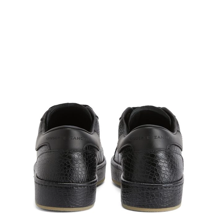 GUUCI GG Leather Sneaker Water Transfer Print 関税送料込 GUUCI GG Leather Sneaker Water Transfer Print 関税送料込