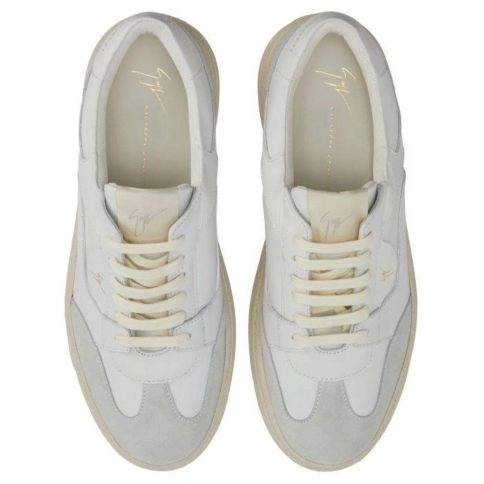 UTREMI グロッケンシュピール ホワイト GZ94: Low-top sneakers White | Giuseppe Zanotti