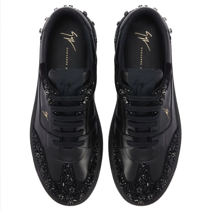 GZ94 EMBROIDERY: Low-top sneakers Black | Giuseppe Zanotti