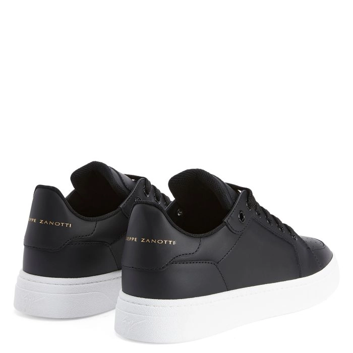 GZ94: Low-top sneakers Black | Giuseppe Zanotti GZ94: Low-top sneakers Black | Giuseppe Zanotti