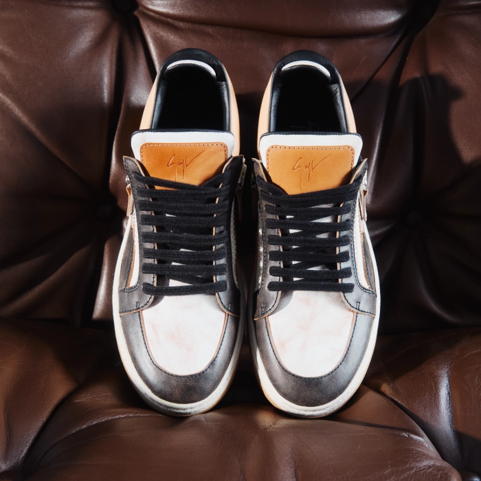 国内発送★GIUSEPPE ZANOTTI★GZ94 ロートップレザースニーカー GZ94